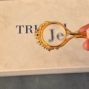TRIFARI, vintage magnifying glass pendant necklace, gold tone